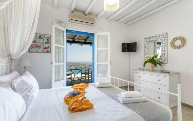 Beachfront Villa Giovanna-Premium Location&Jacuzzi