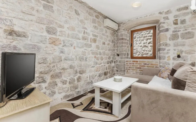 Historical Heart Apartment