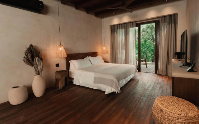 Makani Luxury Wanderlust