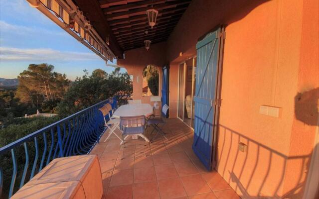 Maison Roquebrune-sur-Argens, 5 pièces, 8 personnes - FR-1-226-429