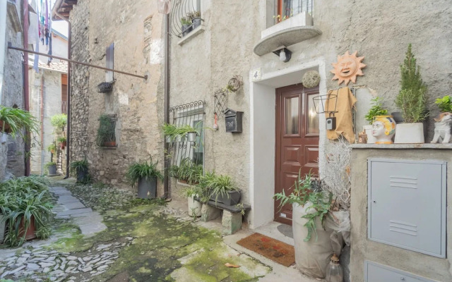 Pretty Studio in Old Town by Rent all Como