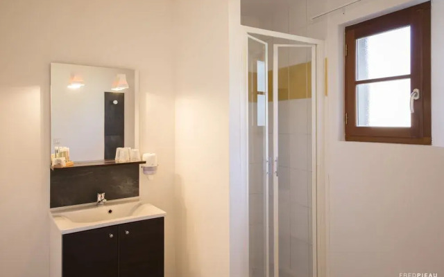 Chateau De Beaussais