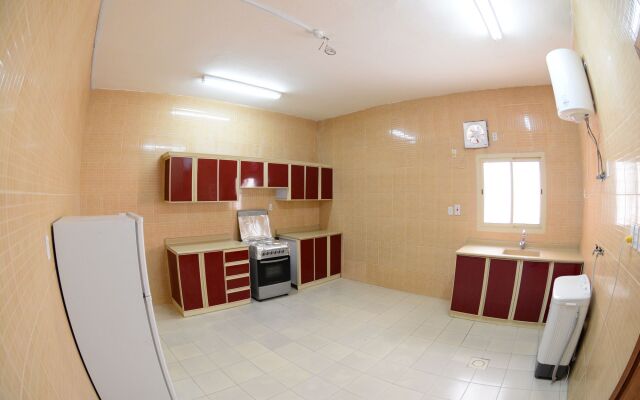 Al Eairy Furnished Apartments Dammam 7
