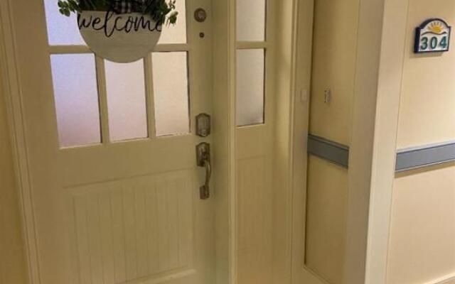 Wc7701 Atlantic Avenue, Unit 304