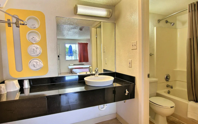 Motel 6 Austin, TX - North Central