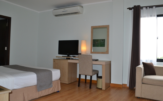 Vien Dong Hotel