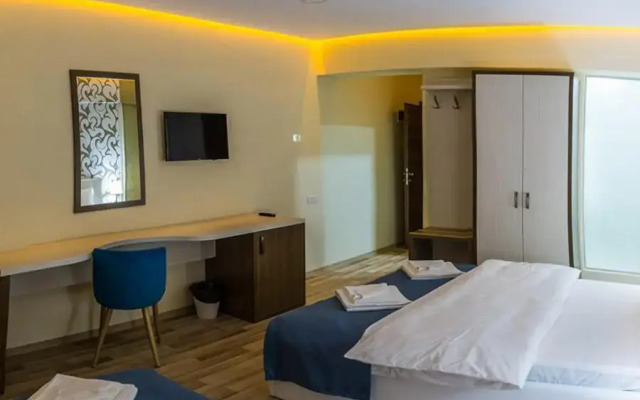 Monopoly Hotel