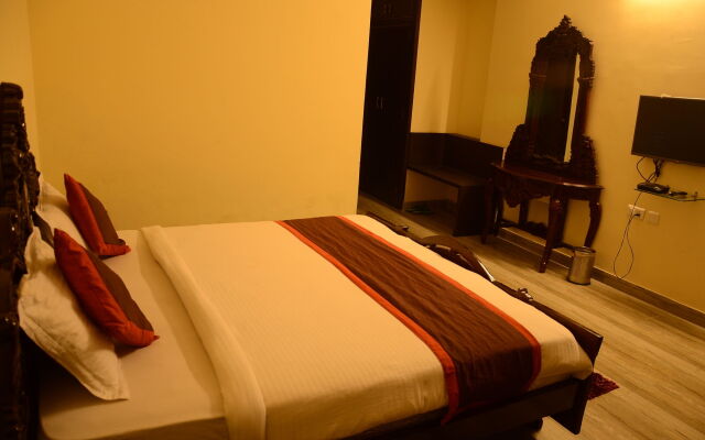 Hotel Laxmi Niwas