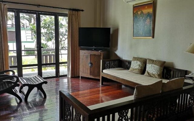 Kao Tao Villa Beach Resort