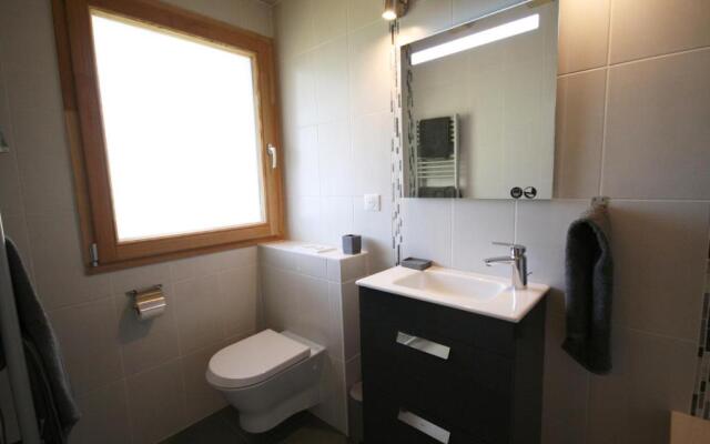 Chalet Timbers - Light and modern - sleeps 6 - Les Gets