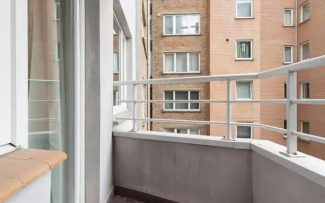 Apartment With Frontal sea View
