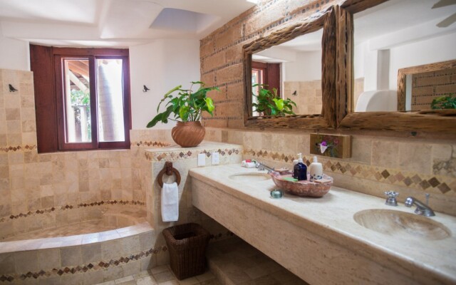 Villa El Ensueño by La Casa Que Canta