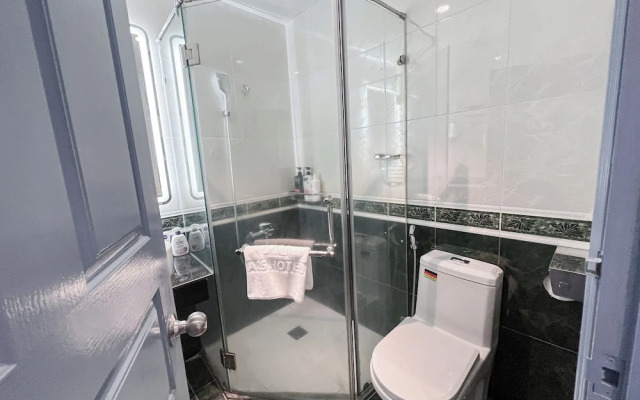 A25 Hotel - 277 Le Thanh Ton