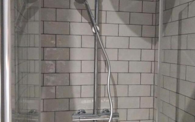 Appartement rénové 2 chambres centre historique