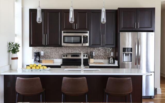 PH 2BR in Arts/Warehouse District