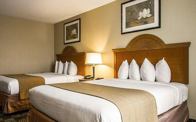 Quality Inn & Suites Fishkill South near I-84