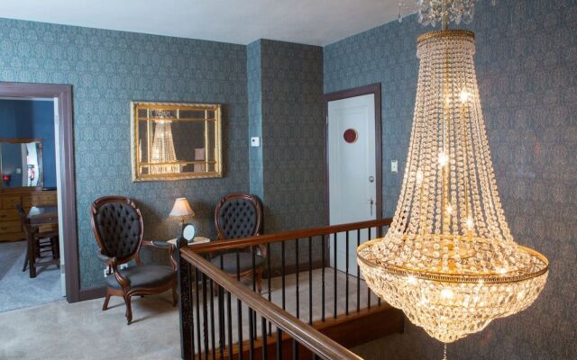 Graham-Carroll House Bed & Breakfast