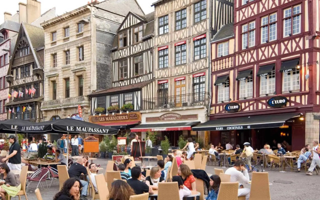 ibis Rouen Centre Champ de Mars
