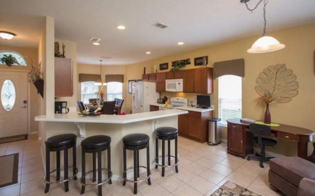 Ken's West Haven Villa