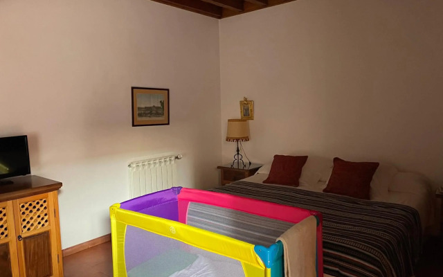 Santa Isabel la Real Hotel