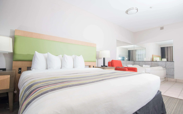 Country Inn & Suites by Radisson, Austin-University, TX