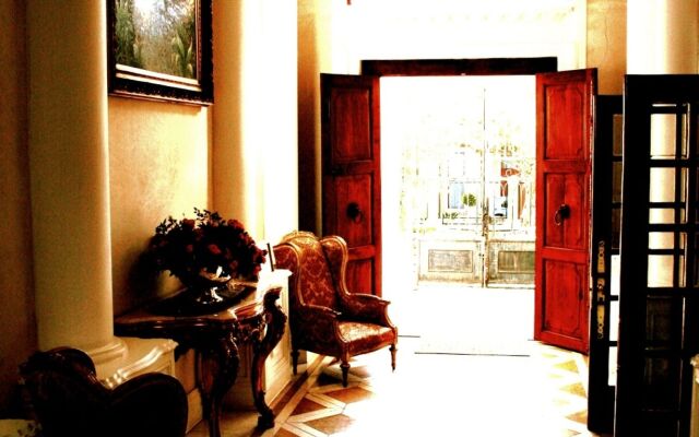 Cricklewood Manor