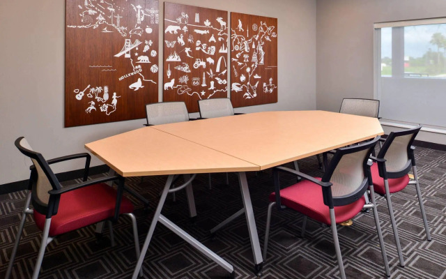 TownePlace Suites by Marriott Laplace
