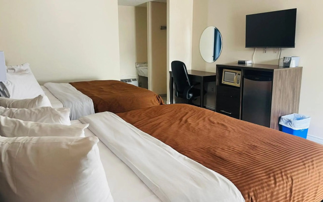 Falls Lodge and Suites