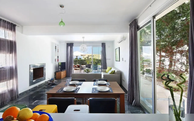 Paradise Cove Beach Villas