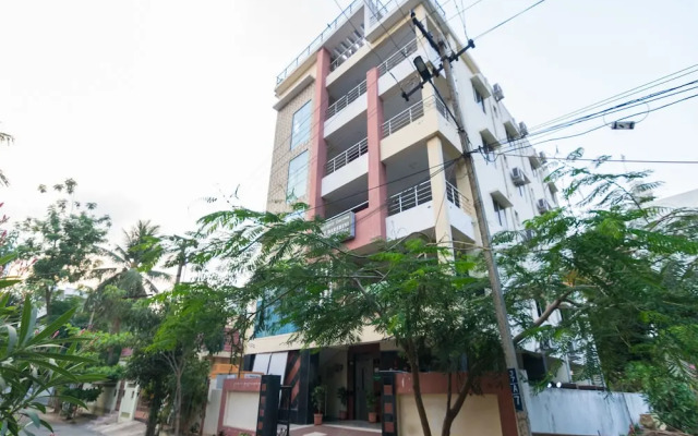 Shree Darshini Guest House by OYO Rooms
