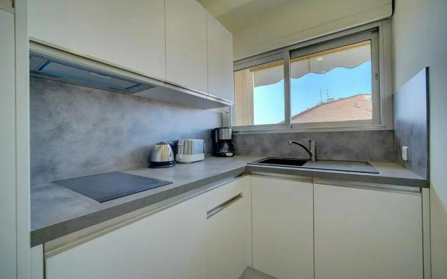 STUDIO MODERNE RENOVE 2MiN CROISETTE A0B166