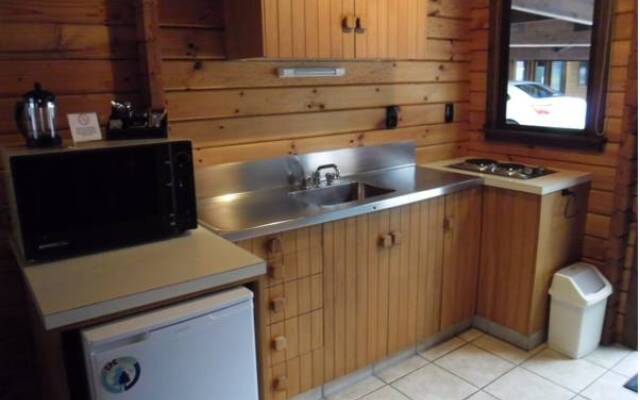 Alpine Lodge Motel