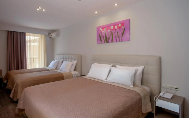 Irini Hotel