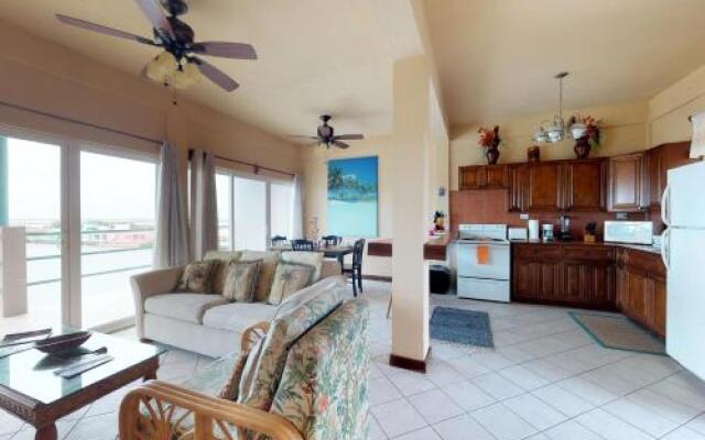 Suite F302 Mara Laguna