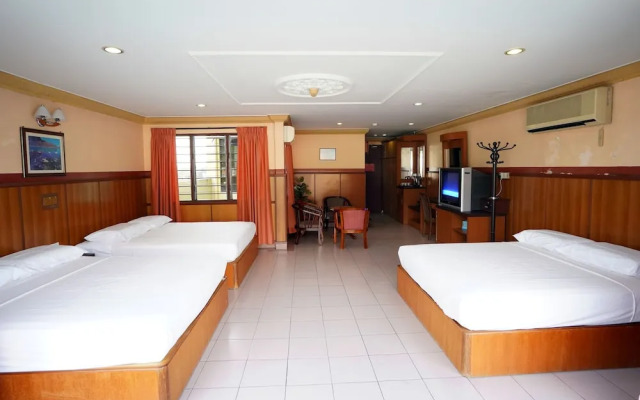 FullyWell Hotel