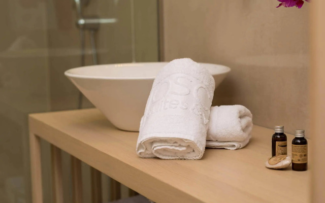 Oscar Suites & Village