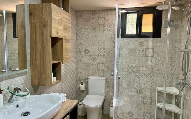 Vista 2-Bedroom Apartment in Batroun