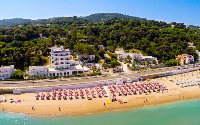 Riviera Hotel Residence