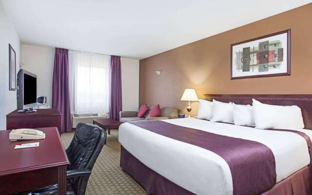 Ramada by Wyndham Red Deer Hotel and Suites