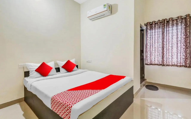 OYO Flagship 703044 Gn Nelli Rooms