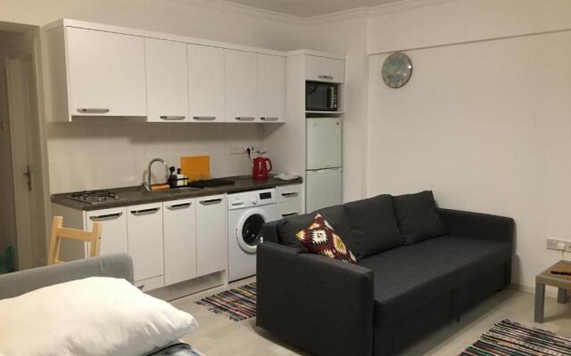 Royal Life Residence Poseidon Studio