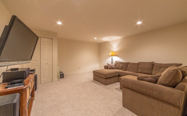 Big Sky - Crail Creek Retreat