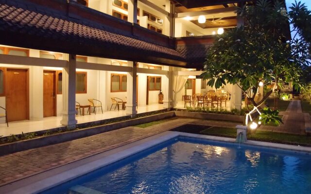 31 Kuta Lodge