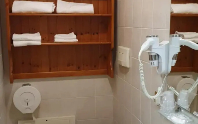 Hotel 4 Mori