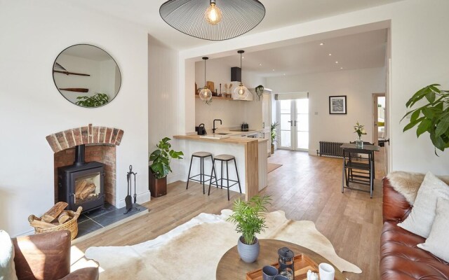 Host Stay Fisherman s Cottage