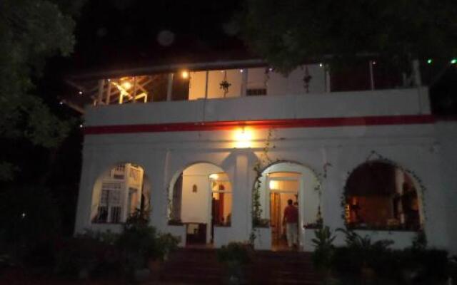 Sarras Guest House