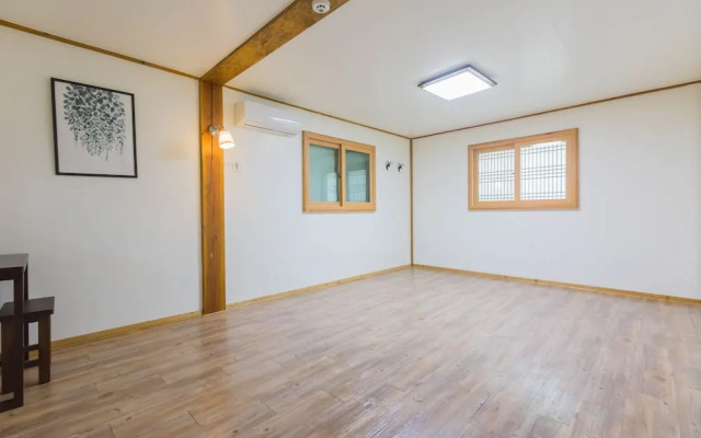 Gyeongju West Namsan Hanok Pension