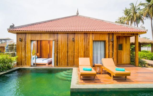 Floating Khmer Village Resort