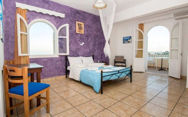 Fira Calm Hotel