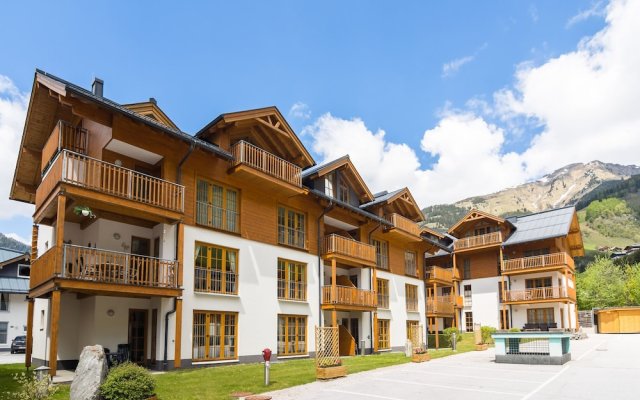 Superb Apartment In Rauris By The Forest